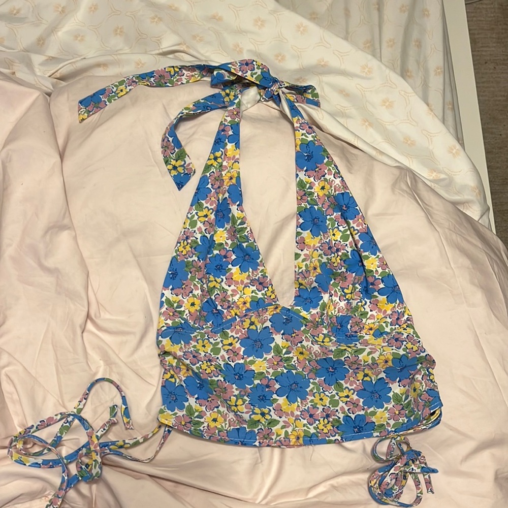 tilly’s flower tie top